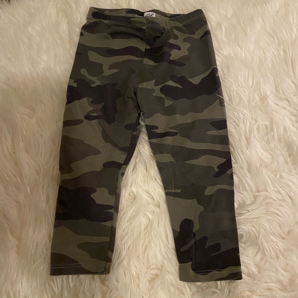 Girls leggings size 12-18 months